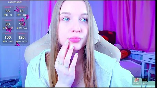 CuteMousee online show from April 2026 08:43:01 AM