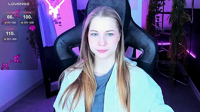 CuteMousee online show from October 2025 05:44:01 AM