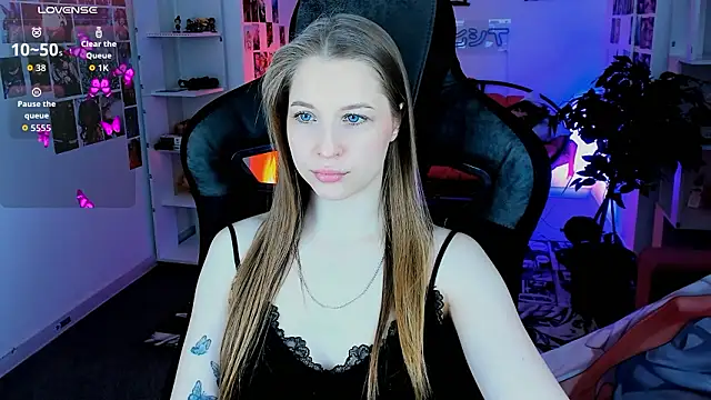 CuteMousee online show from March 2026 10:47:01 AM