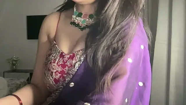 Wild Fantasy 7 online show from November 2025 07:40:01 PM