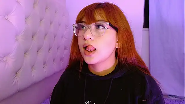 Snapshot of _vixx555_ chatting on February 2026 01:17:01 AM vixx555 online show from February 2026 01:17:01 AM