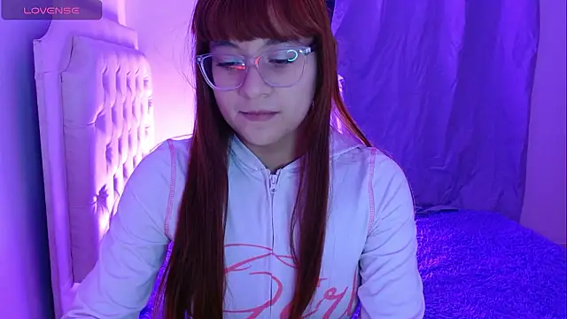 Snapshot of _vixx555_ chatting on February 2026 11:33:01 PM vixx555 online show from February 2026 11:33:01 PM