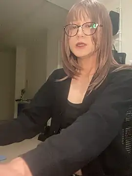 mel  mel online show from October 2025 08:52:01 AM