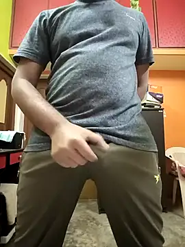 Snapshot of RohanBig chatting on December 2024 06:14:01 PM RohanBig online show from December 2024 06:14:01 PM