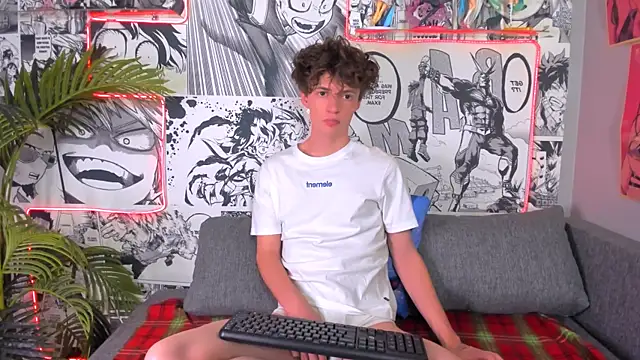 Snapshot of LukeSweet chatting on June 2026 03:51:01 PM LukeSweet online show from June 2026 03:51:01 PM