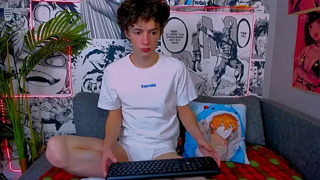 LukeSweet online show from April 2026 02:24:01 PM