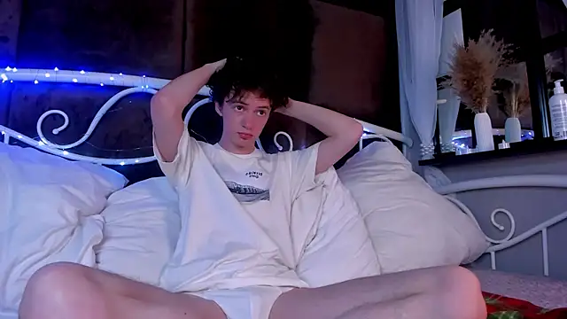 LukeSweet online show from March 2026 05:57:02 PM