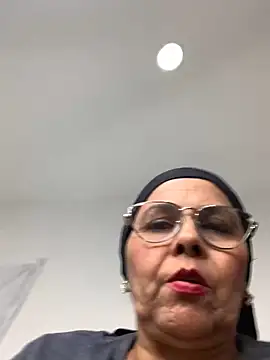 Snapshot of Nadia-melej chatting on February 2025 08:11:02 PM Nadia-melej online show from February 2025 08:11:02 PM