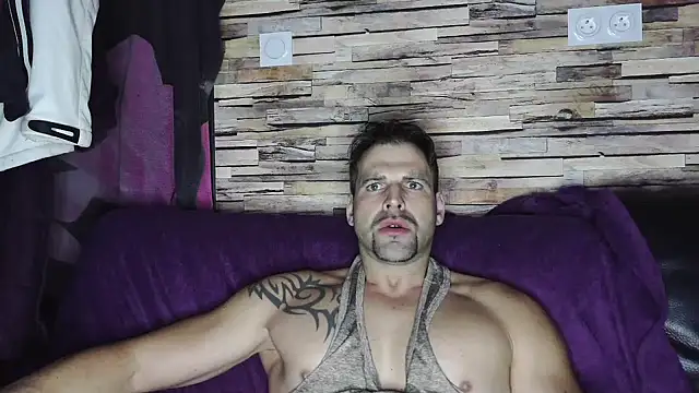 XxBigboybandxX online show from January 2025 09:13:01 PM