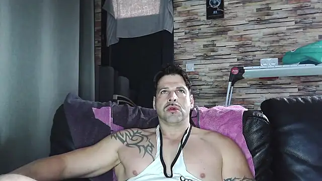 XxBigboybandxX online show from January 2026 09:26:01 AM