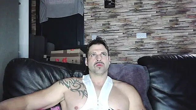 XxBigboybandxX online show from February 2026 03:34:01 PM