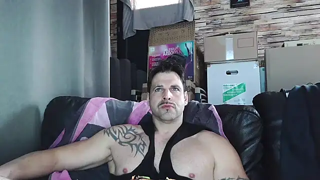 XxBigboybandxX online show from February 2026 03:47:01 PM