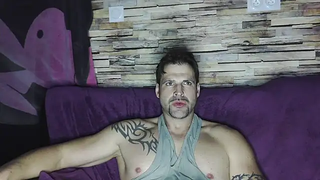 XxBigboybandxX online show from February 2025 07:02:02 PM
