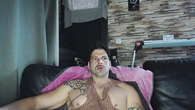 XxBigboybandxX online show from December 2025 08:30:01 AM