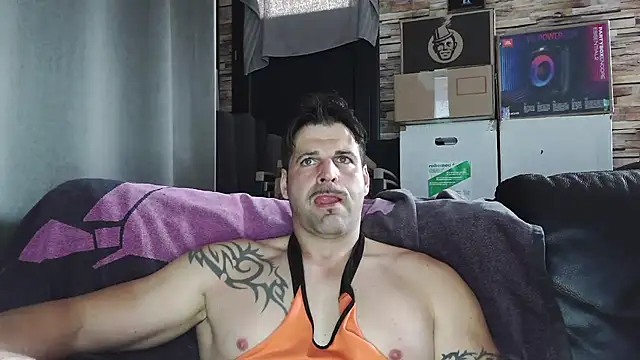 XxBigboybandxX online show from April 2026 09:05:01 AM