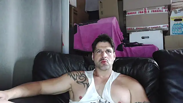 XxBigboybandxX online show from May 2026 01:14:01 PM