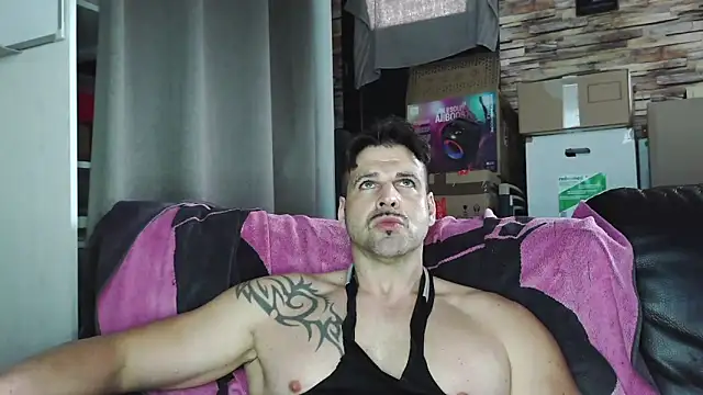 XxBigboybandxX online show from March 2026 03:06:01 PM