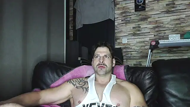 XxBigboybandxX online show from January 2026 06:55:02 PM