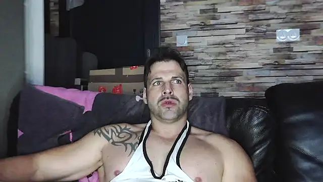 XxBigboybandxX online show from February 2026 06:58:01 PM