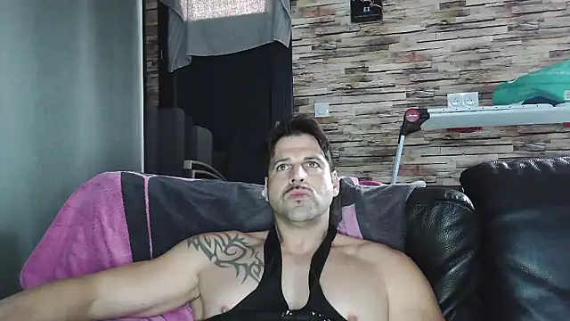 XxBigboybandxX online show from January 2026 03:08:01 PM