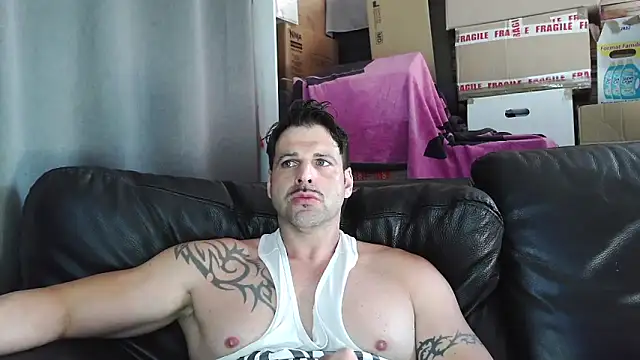 XxBigboybandxX online show from May 2026 03:37:02 PM