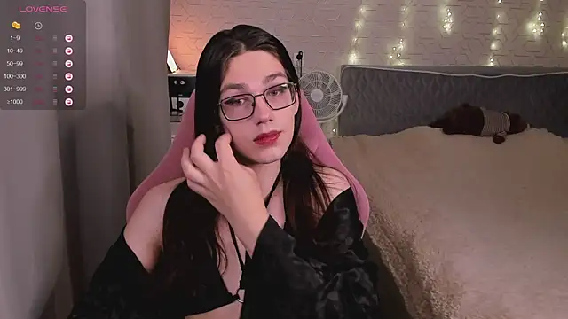 Alfreda Mills online show from September 2025 10:37:01 AM