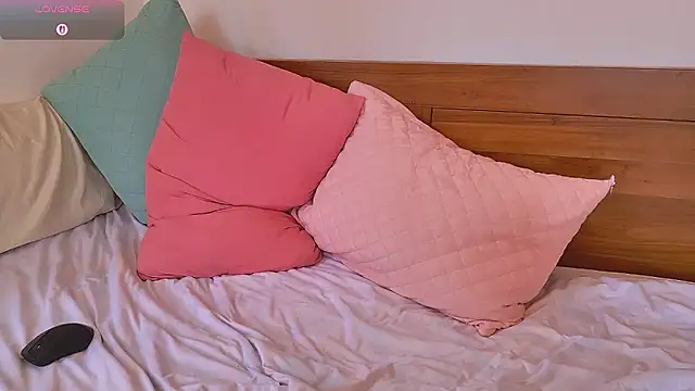 Snapshot of SashaStory chatting on November 2025 09:02:02 AM SashaStory online show from November 2025 09:02:02 AM