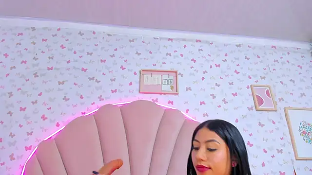 ashlyleee  online show from December 2024 03:38:02 PM