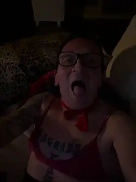 Snapshot of Ladyluve chatting on March 2026 03:28:02 AM Ladyluve online show from March 2026 03:28:02 AM