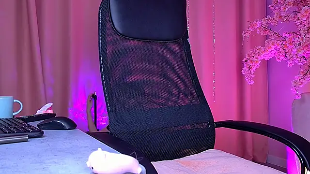 TinaDavil online show from February 2026 09:28:01 AM