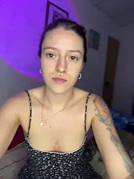 Ginger Foxy online show from June 2026 10:37:01 PM