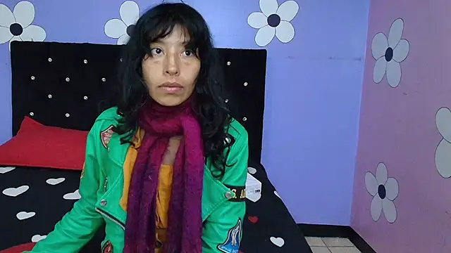 karolinee 66  online show from March 2026 03:58:02 AM