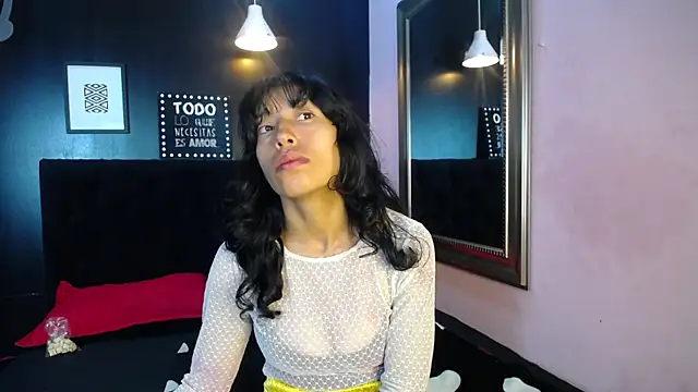 Snapshot of karolinee_66_ chatting on November 2025 07:50:02 PM karolinee 66 online show from November 2025 07:50:02 PM