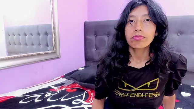 Snapshot of karolinee_66_ chatting on July 2026 04:24:01 AM karolinee 66 online show from July 2026 04:24:01 AM
