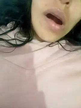 Snapshot of karolinee_66_ chatting on December 2024 02:48:02 AM karolinee 66 online show from December 2024 02:48:02 AM