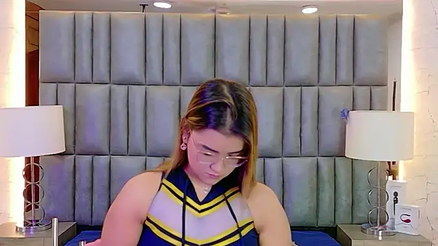 ZoehRoux online show from December 2025 04:13:02 AM