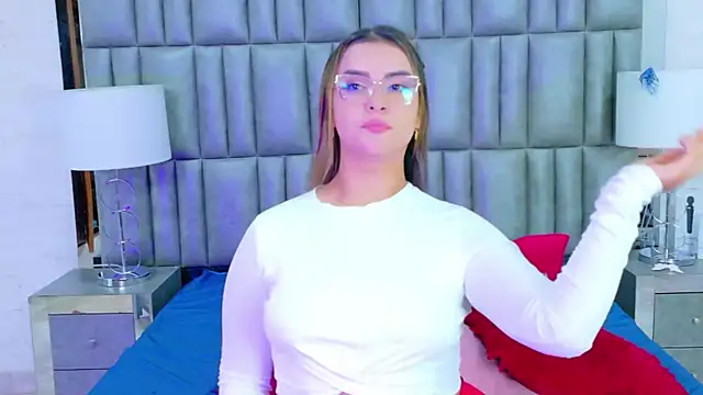 ZoehRoux online show from November 2025 04:17:01 AM