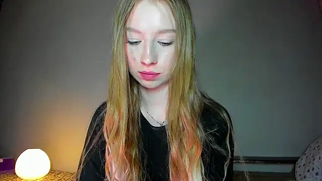 minidivaa  online show from April 2026 08:47:02 PM