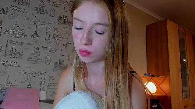 minidivaa  online show from September 2025 07:25:02 PM