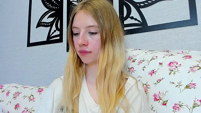 minidivaa  online show from January 2025 09:15:01 PM