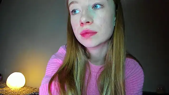 Snapshot of minidivaa_ chatting on April 2026 07:42:01 PM minidivaa online show from April 2026 07:42:01 PM