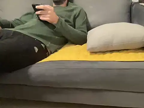 4small4inchlol online show from January 2026 12:58:02 AM