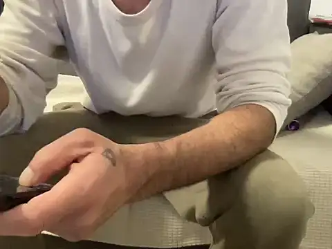 4small4inchlol online show from March 2026 09:18:02 PM