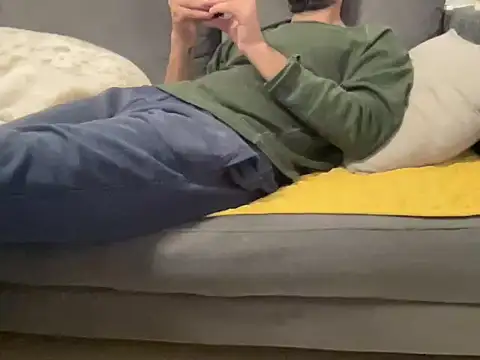 4small4inchlol online show from December 2025 11:48:02 PM