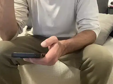 4small4inchlol online show from March 2026 07:47:01 PM