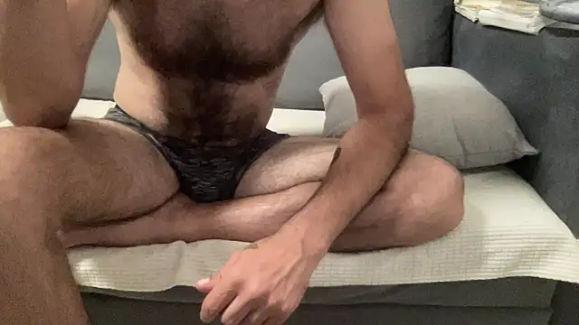 4small4inchlol online show from July 2026 11:35:02 PM
