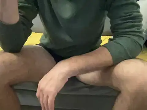 4small4inchlol online show from April 2026 04:02:02 PM