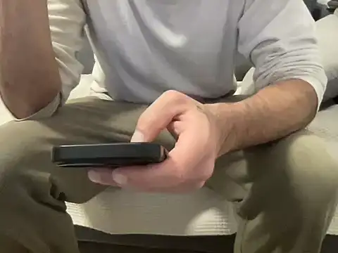 4small4inchlol online show from March 2026 04:07:01 PM