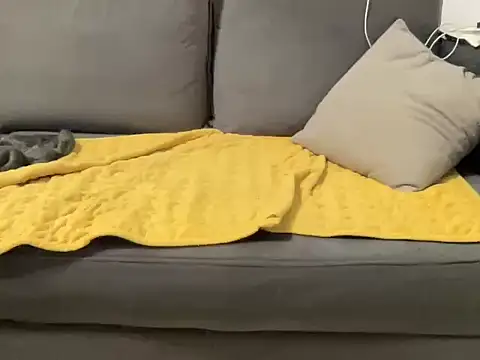 4small4inchlol online show from October 2025 09:03:01 PM