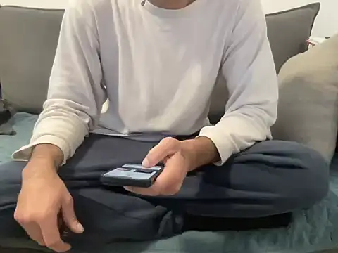 4small4inchlol online show from March 2026 09:42:02 AM